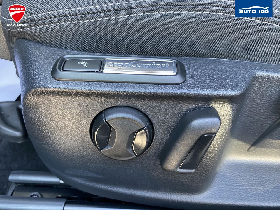 Volkswagen Passat Variant Business 2.0 TDI SCR 110kW