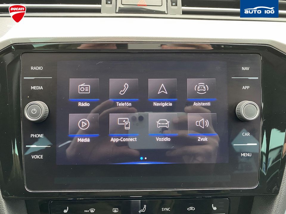 Volkswagen Passat Variant Business 2.0 TDI SCR 110kW