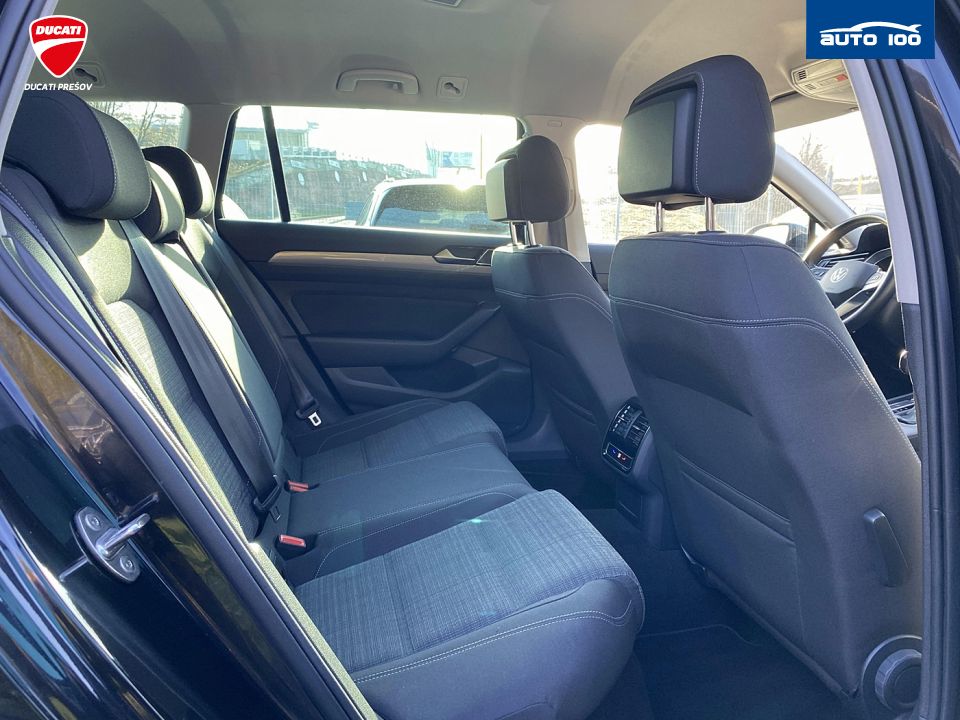 Volkswagen Passat Variant Business 2.0 TDI SCR 110kW