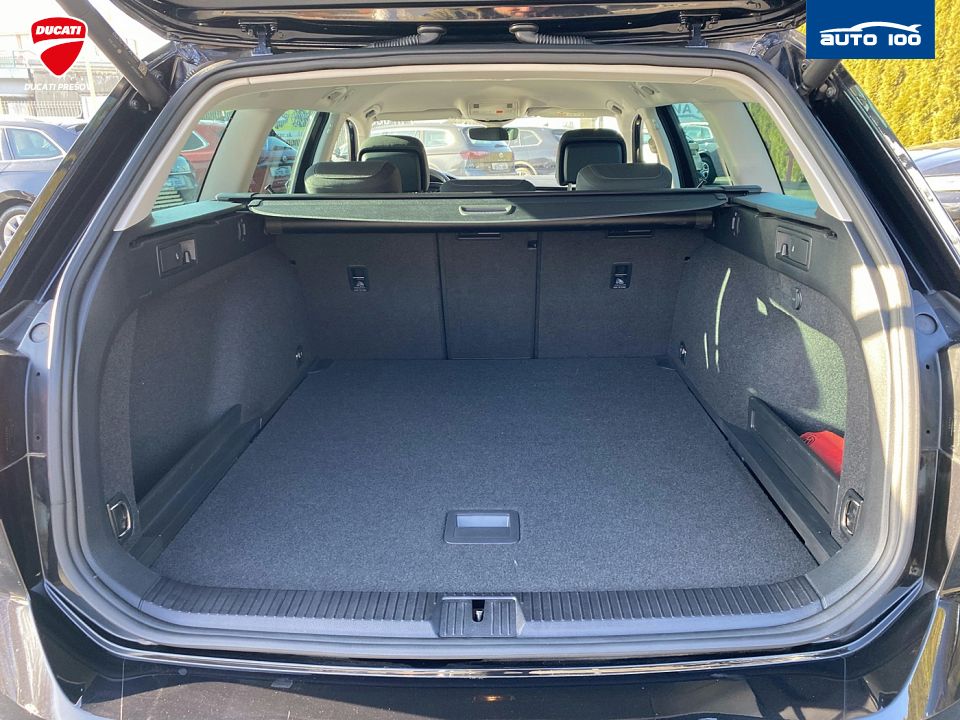 Volkswagen Passat Variant Business 2.0 TDI SCR 110kW