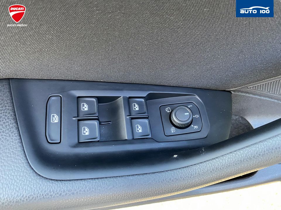 Volkswagen Passat Variant Business 2.0 TDI SCR 110kW