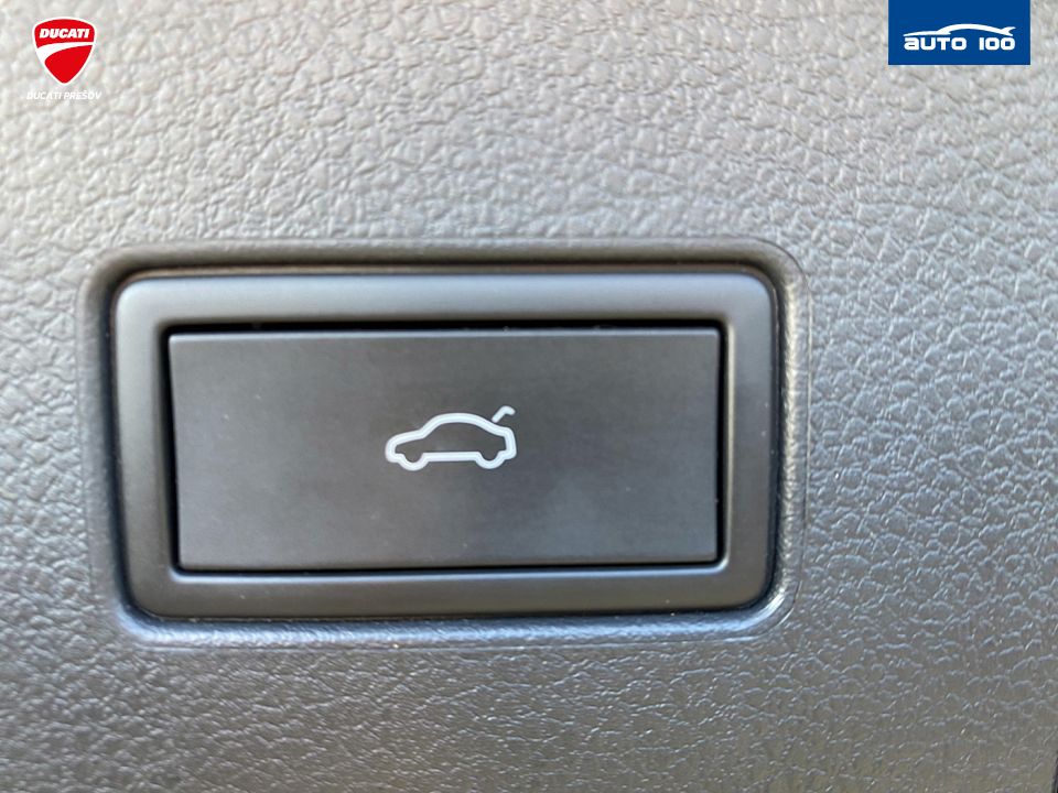 Volkswagen Passat Variant Business 2.0 TDI SCR 110kW