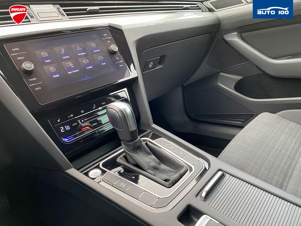 Volkswagen Passat Variant Business 2.0 TDI SCR 110kW