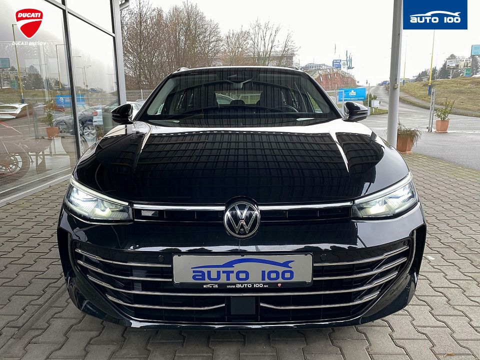 Volkswagen Passat Elegance 2.0 TDI 110kW, Matrix, Keyless, 360 kamera.
