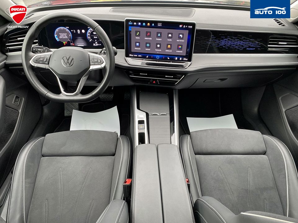 Volkswagen Passat Elegance 2.0 TDI 110kW, Matrix, Keyless, 360 kamera.