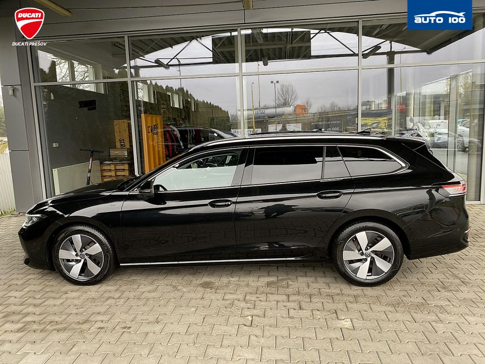 Volkswagen Passat Elegance 2.0 TDI 110kW, Matrix, Keyless, 360 kamera.