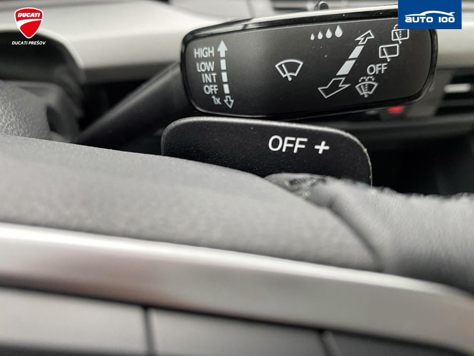 Volkswagen Golf 1.5 eTSI 96kw DSG-7