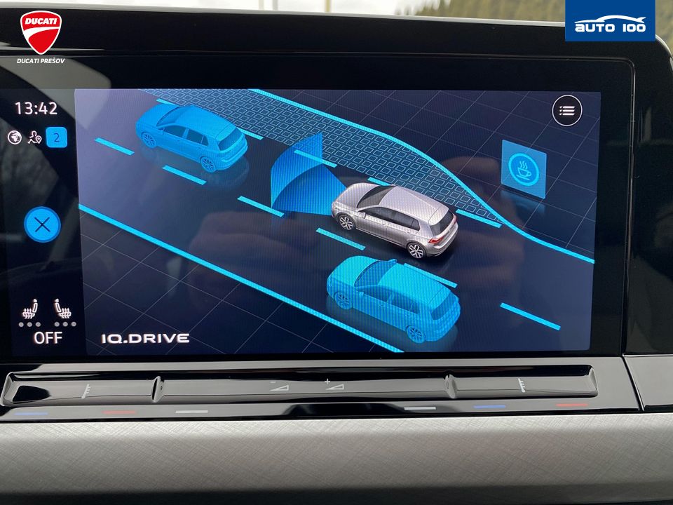 Volkswagen Golf 1.5 eTSI 96kw DSG-7