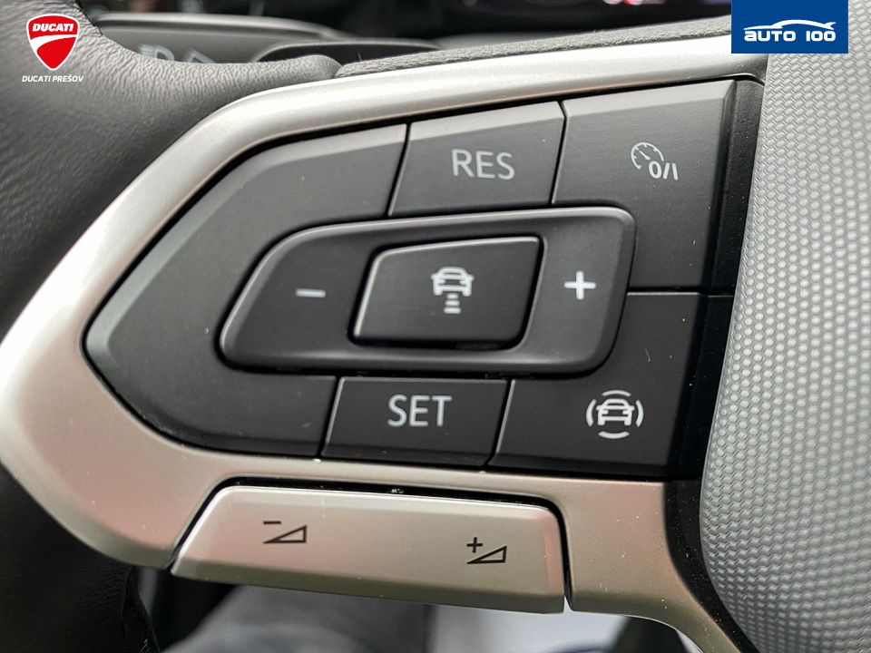 Volkswagen Golf 1.5 eTSI 96kw DSG-7