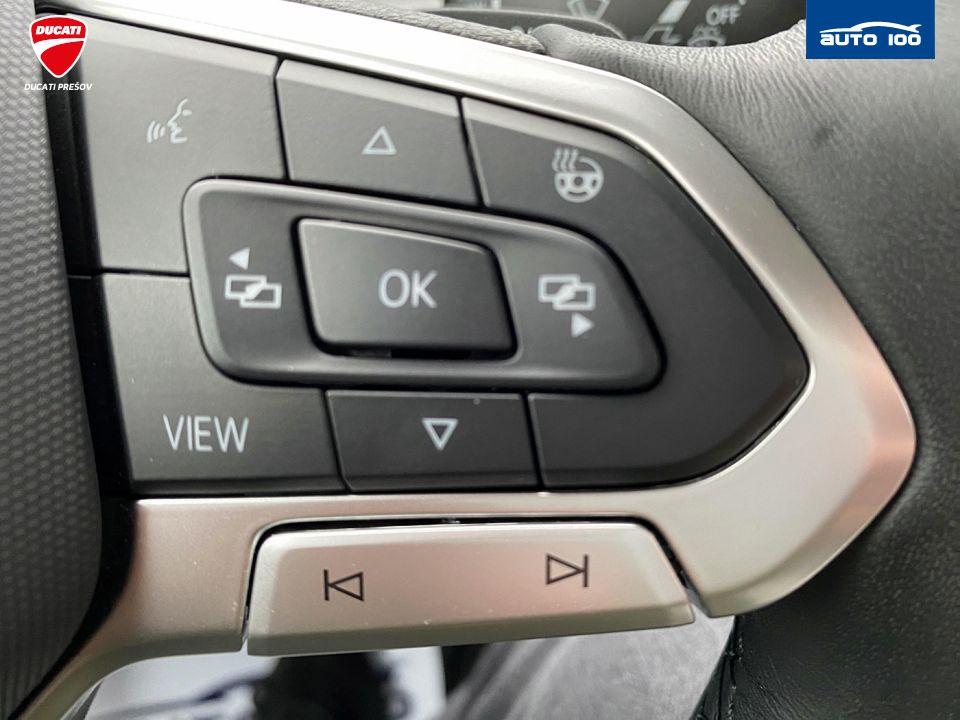 Volkswagen Golf 1.5 eTSI 96kw DSG-7