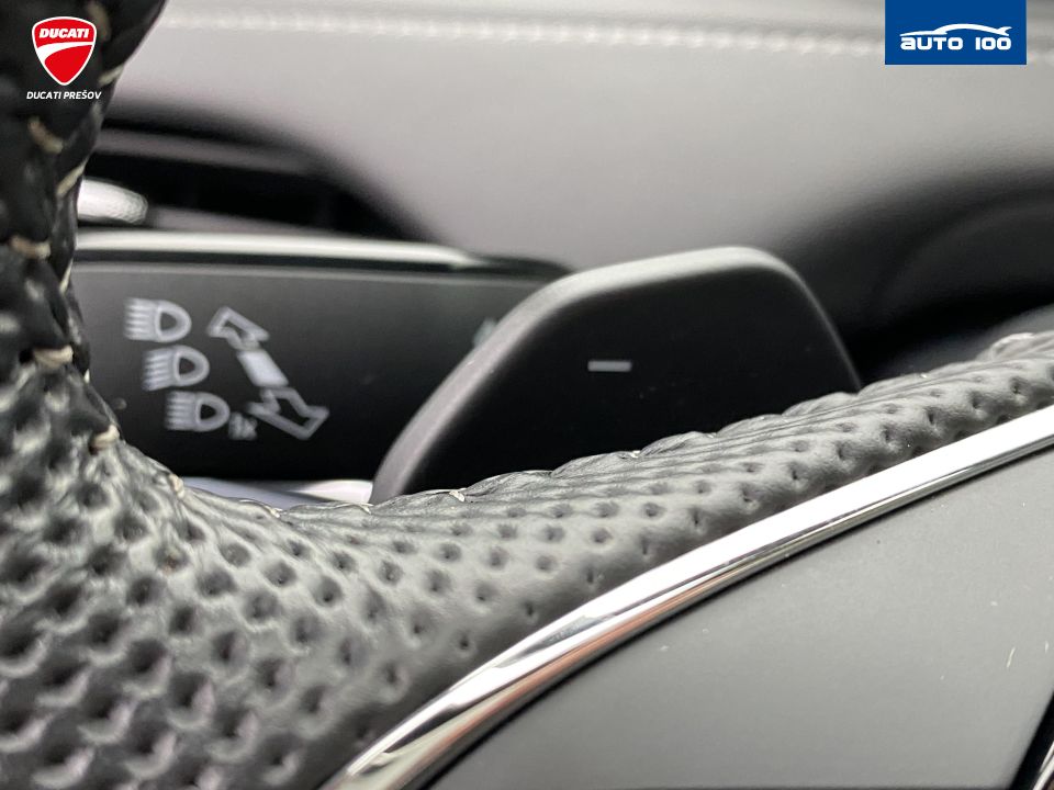 Škoda Enyaq RS 4x4 220 KW, Matrix Beam, Key less, DCC, tepelné čerpadlo