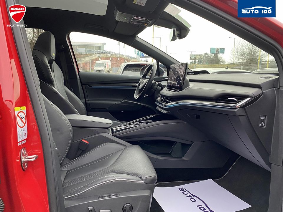 Škoda Enyaq RS 4x4 220 KW, Matrix Beam, Key less, DCC, tepelné čerpadlo