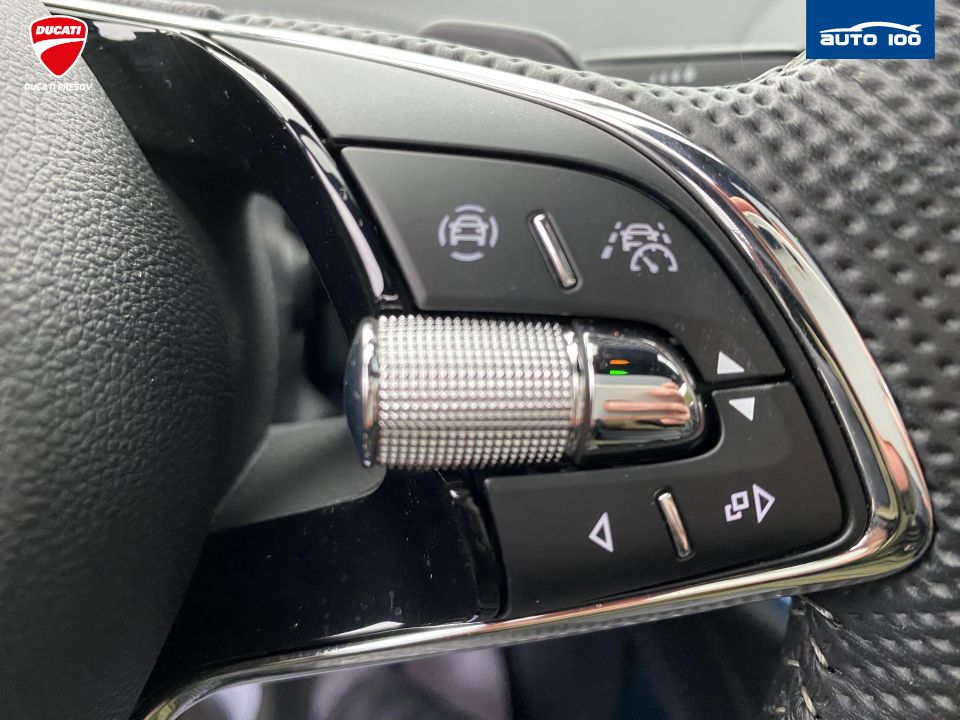 Škoda Enyaq RS 4x4 220 KW, Matrix Beam, Key less, DCC, tepelné čerpadlo