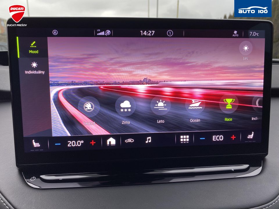 Škoda Enyaq RS 4x4 220 KW, Matrix Beam, Key less, DCC, tepelné čerpadlo