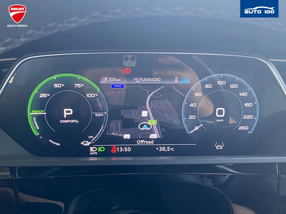 Audi e-tron S line quattro 55 electric 300kW, SoH 95,5%