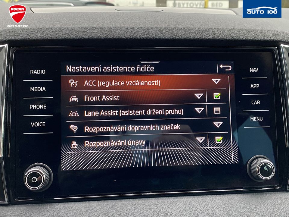 Škoda Karoq Ambition Tour 2.0 TDI 85kW DSG Automat