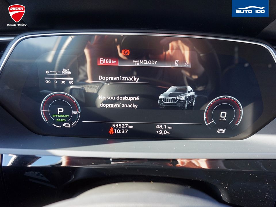 Audi e-tron S line quattro 50 electric 230kW "Black Edition"