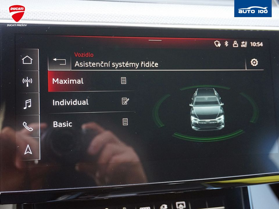 Audi e-tron S line quattro 50 electric 230kW "Black Edition"
