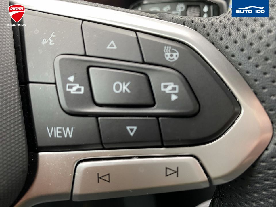 Volkswagen Touareg R-Line 4Motion 3.0 TDI SCR 210kW 8-speed Tiptronic