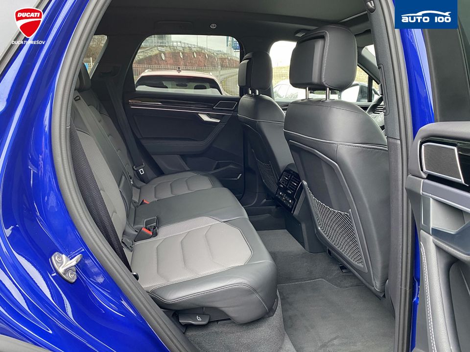 Volkswagen Touareg R-Line 4Motion 3.0 TDI SCR 210kW 8-speed Tiptronic