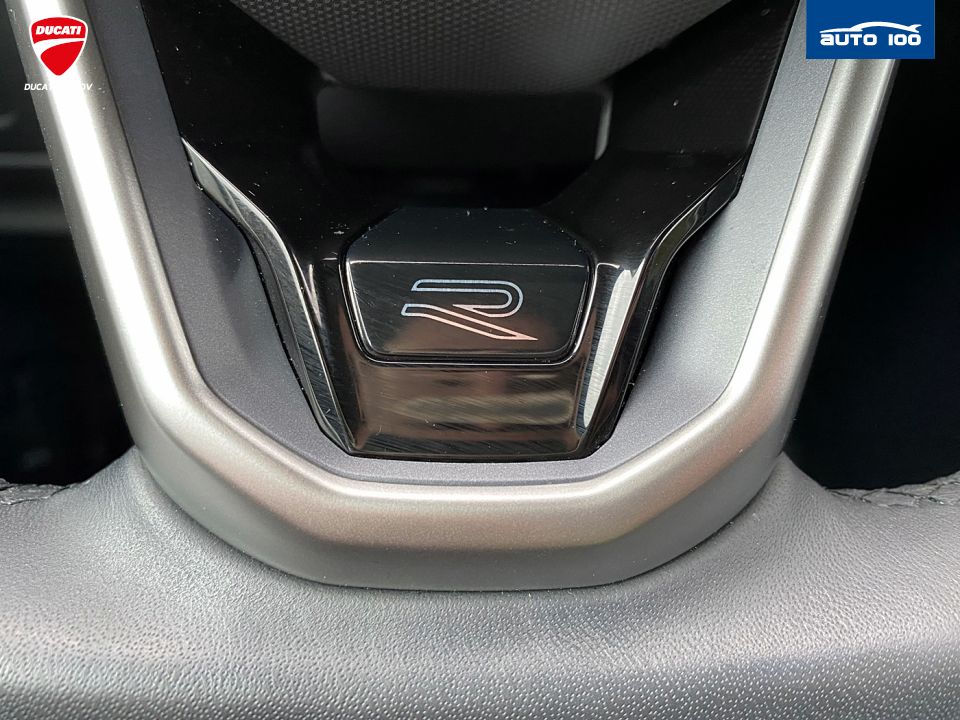 Volkswagen Touareg R-Line 4Motion 3.0 TDI SCR 210kW 8-speed Tiptronic