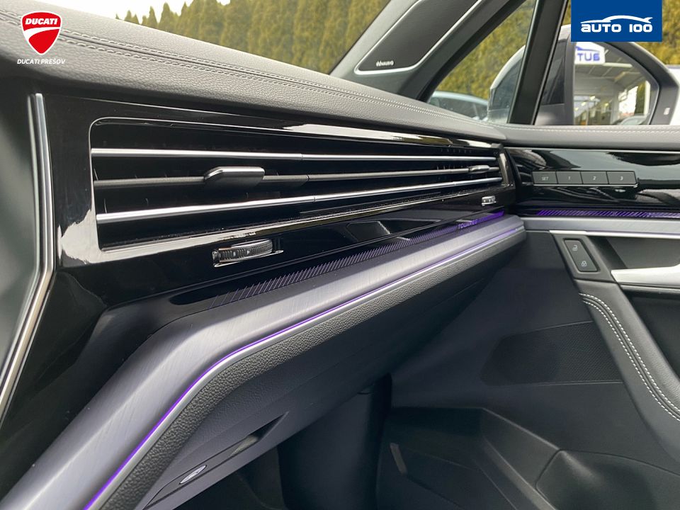 Volkswagen Touareg R-Line 4Motion 3.0 TDI SCR 210kW 8-speed Tiptronic