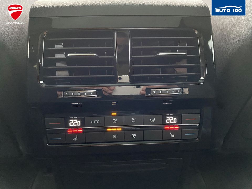 Volkswagen Touareg R-Line 4Motion 3.0 TDI SCR 210kW 8-speed Tiptronic