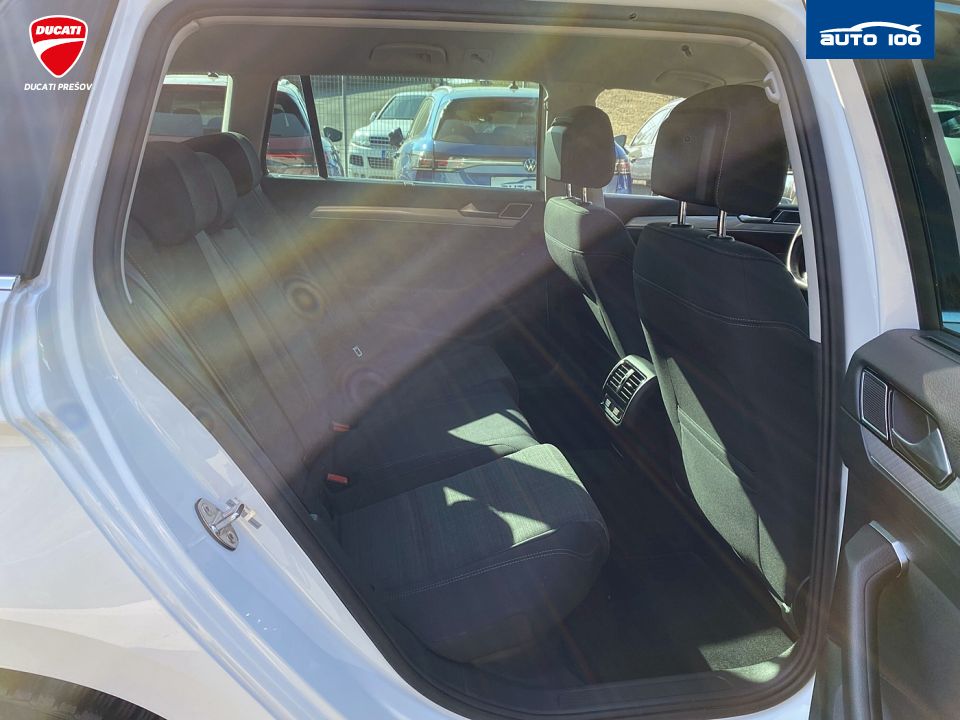 Volkswagen Passat Variant R-line 2.0 TDI 110kw MT6