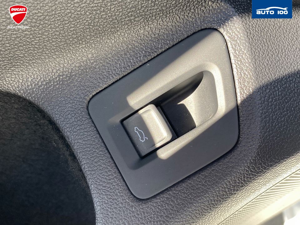 Volkswagen Passat Variant R-line 2.0 TDI 110kw MT6