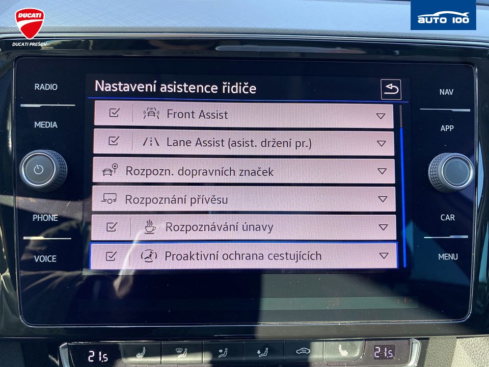 Volkswagen Passat Variant R-line 2.0 TDI 110kw MT6