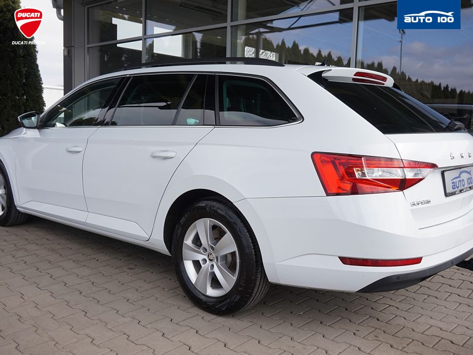 Škoda Superb Estate Ambition 2.0 TDI 110kW DSG-7