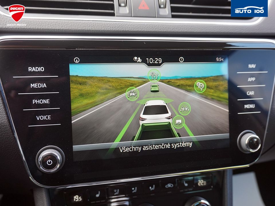 Škoda Superb Estate Ambition 2.0 TDI 110kW DSG-7