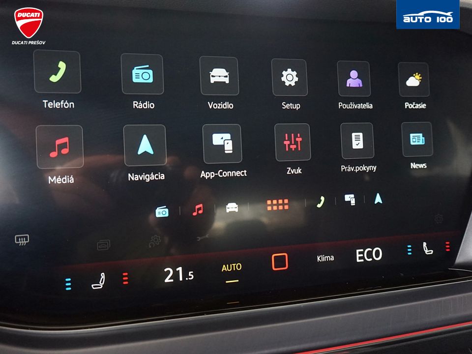 Volkswagen Touareg R-Line 4Motion 3.0 TDI SCR 170kW 8-speed Tiptronic