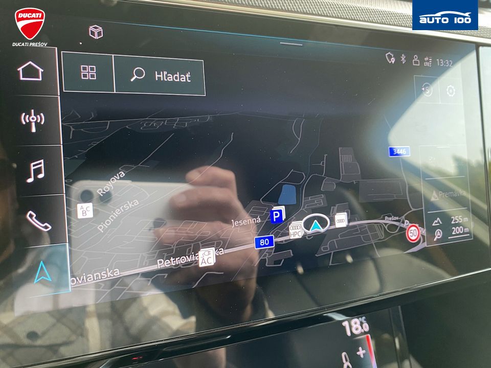 Audi e-tron Sportback S line quattro 50 electric 230kW Black Edition