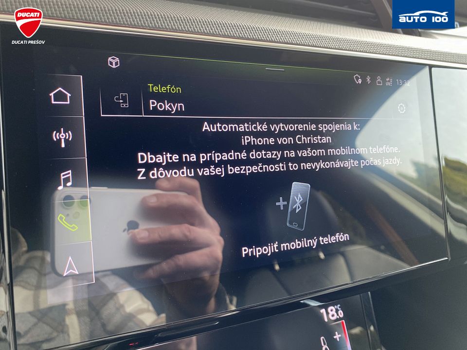 Audi e-tron Sportback S line quattro 50 electric 230kW Black Edition