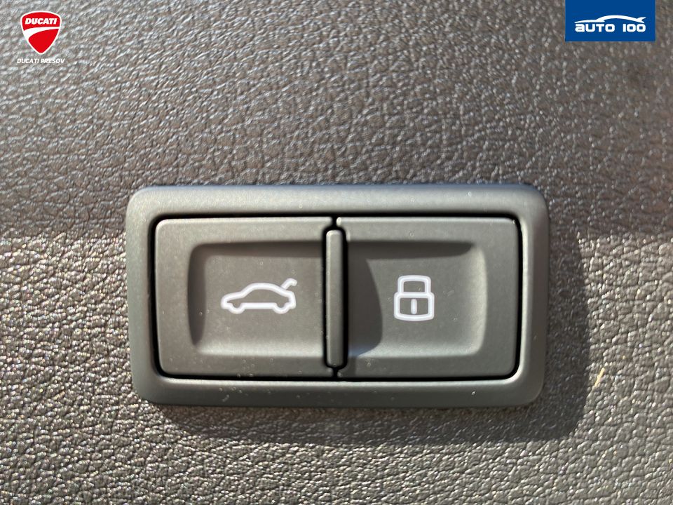 Audi E-tron Sportback S line quattro 55 300kW