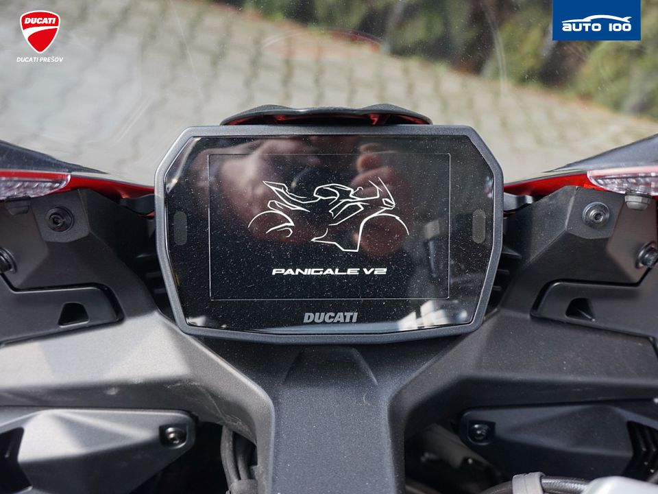 Ducati Panigale V2