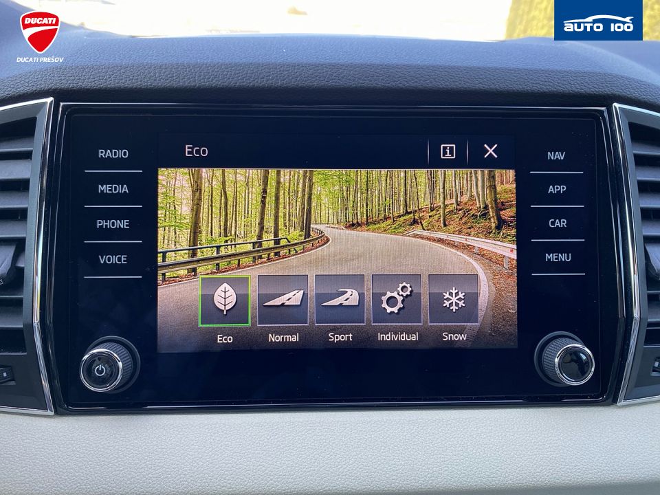 Škoda Karoq  2.0 TDI 110kW 4x4 6MT