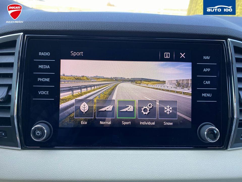 Škoda Karoq  2.0 TDI 110kW 4x4 6MT