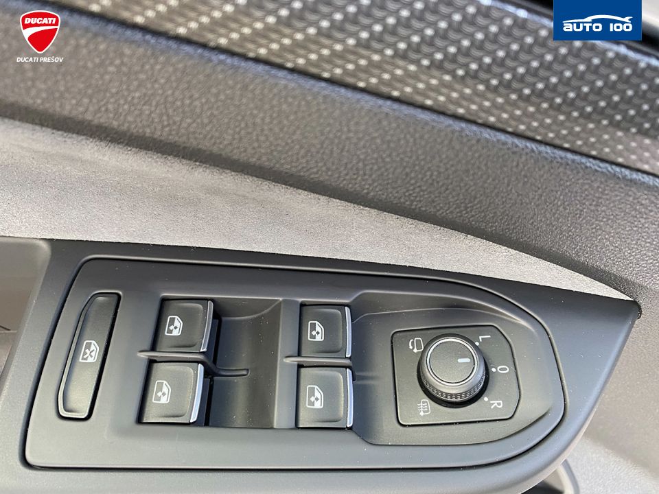 Volkswagen Golf Variant R-Line 2.0 TDI SCR 110kW 7-speed DSG