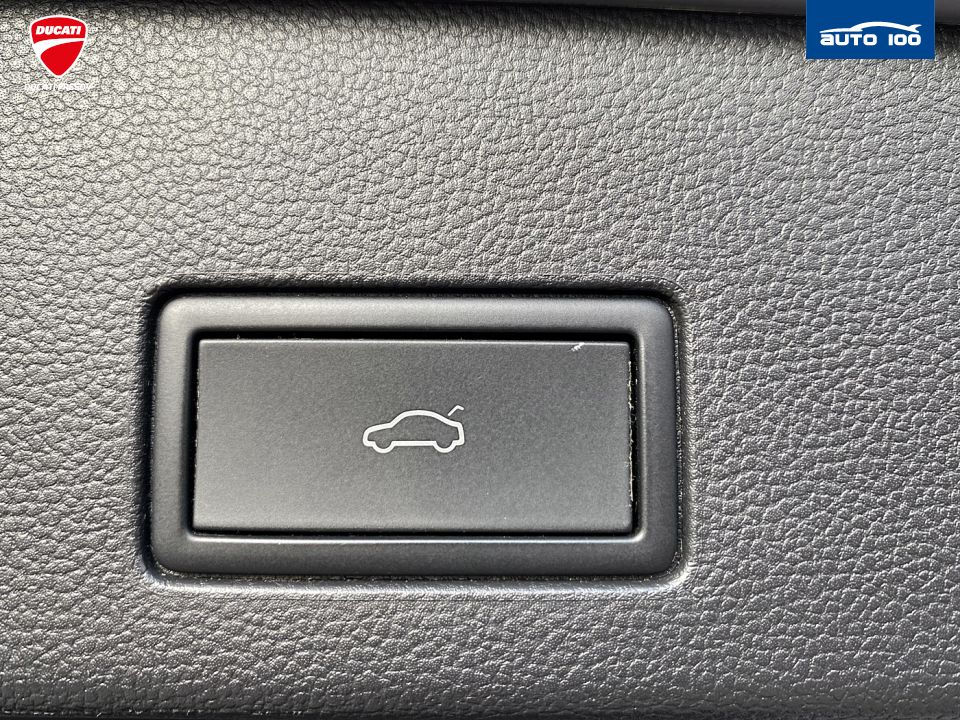 Volkswagen Golf Variant R-Line 2.0 TDI SCR 110kW 7-speed DSG