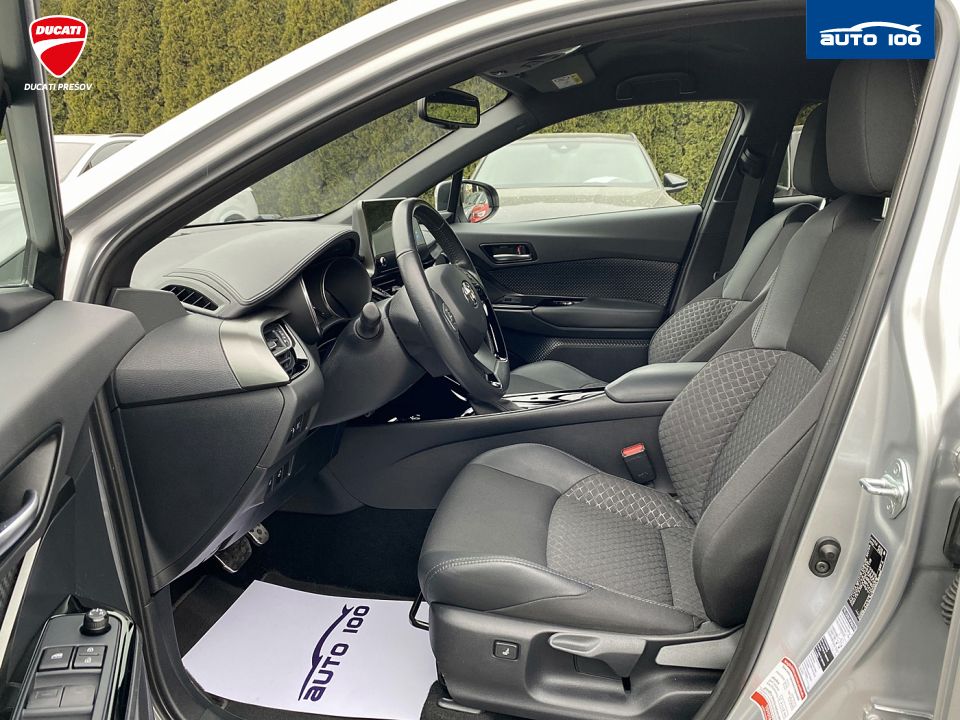 Toyota CH-R 1.8i Hybrid