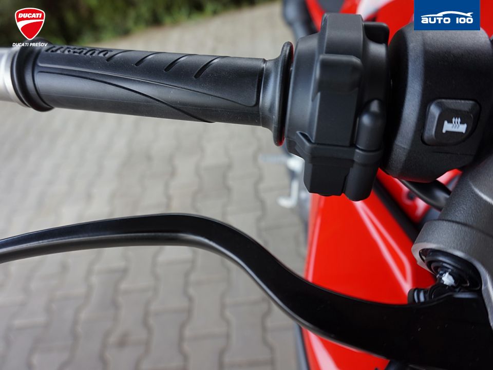 Ducati Streetfighter V2S