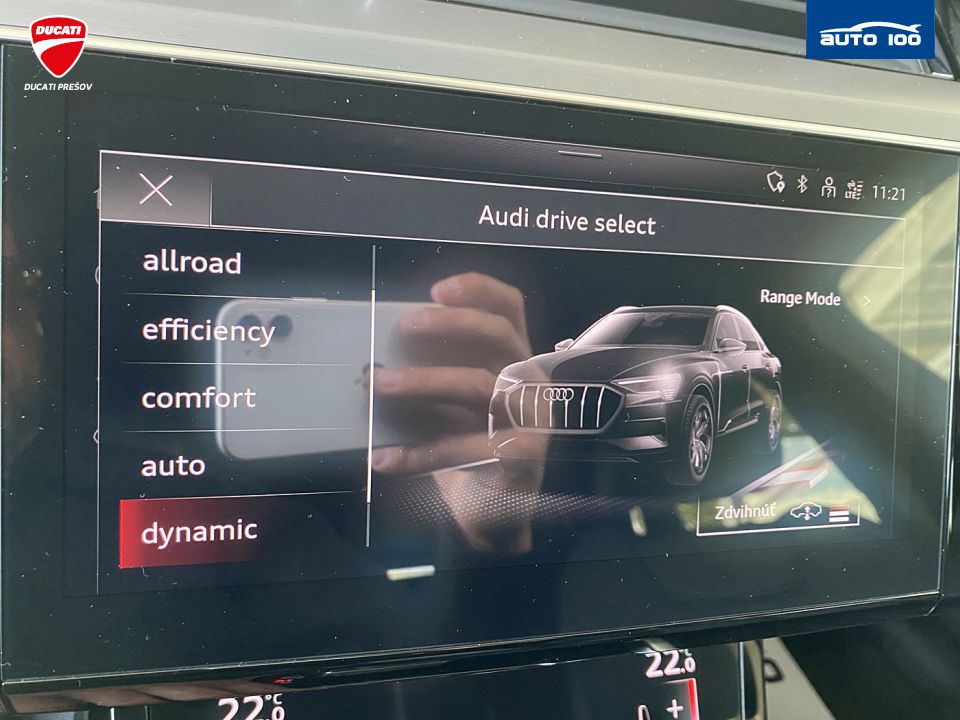 Audi e-tron Sportback S line 230kW quattro 50