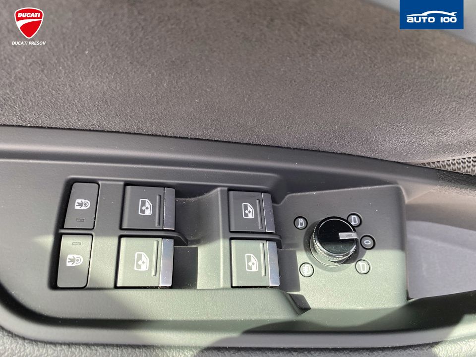 Audi e-tron Sportback S line 230kW quattro 50