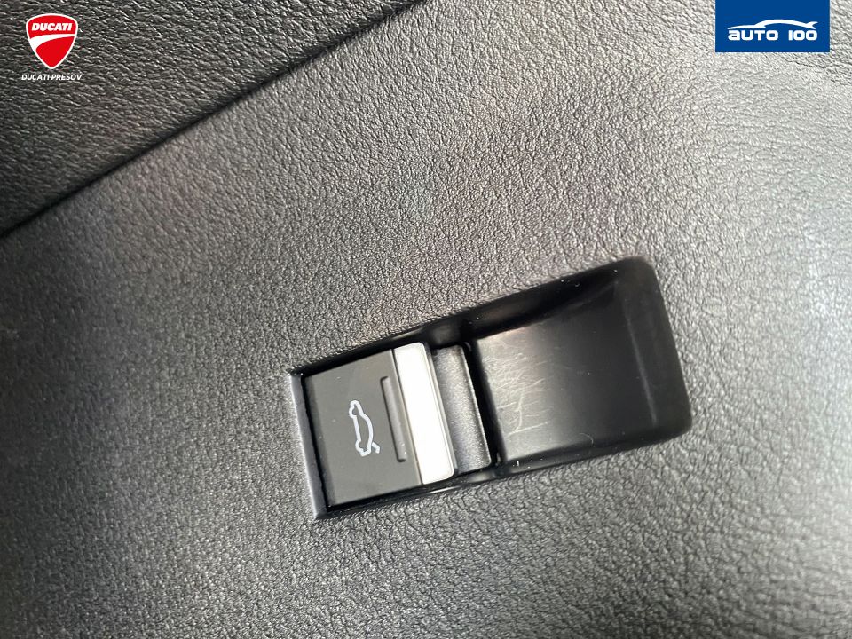 Audi e-tron Sportback S line 230kW quattro 50