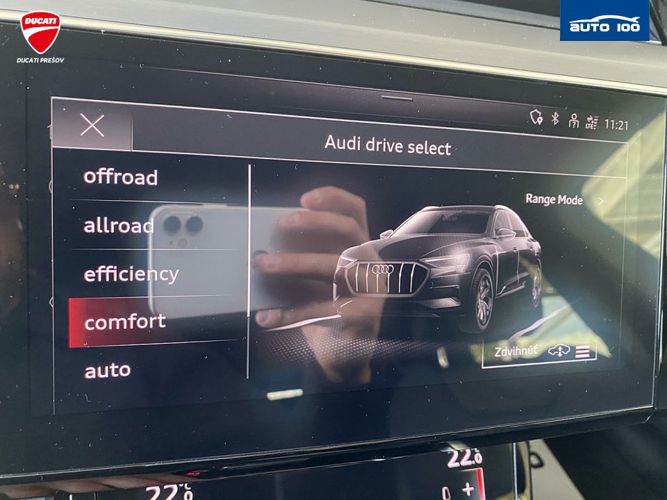 Audi e-tron Sportback S line 230kW quattro 50