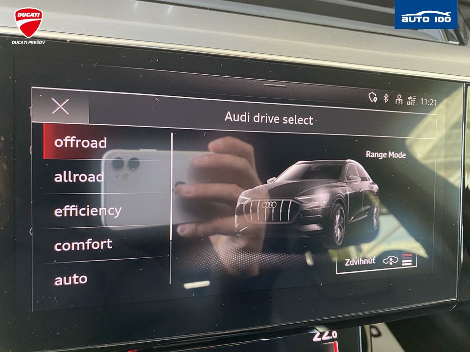 Audi e-tron Sportback S line 230kW quattro 50