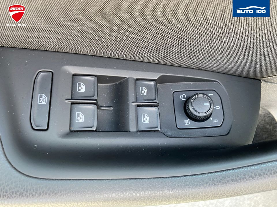 Volkswagen Passat Variant Business 2.0 TDI SCR 110kW 7-DSG