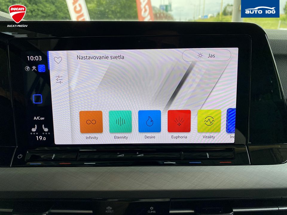 Volkswagen Golf Variant Life 2.0 TDI SCR 85kW 7-DSG